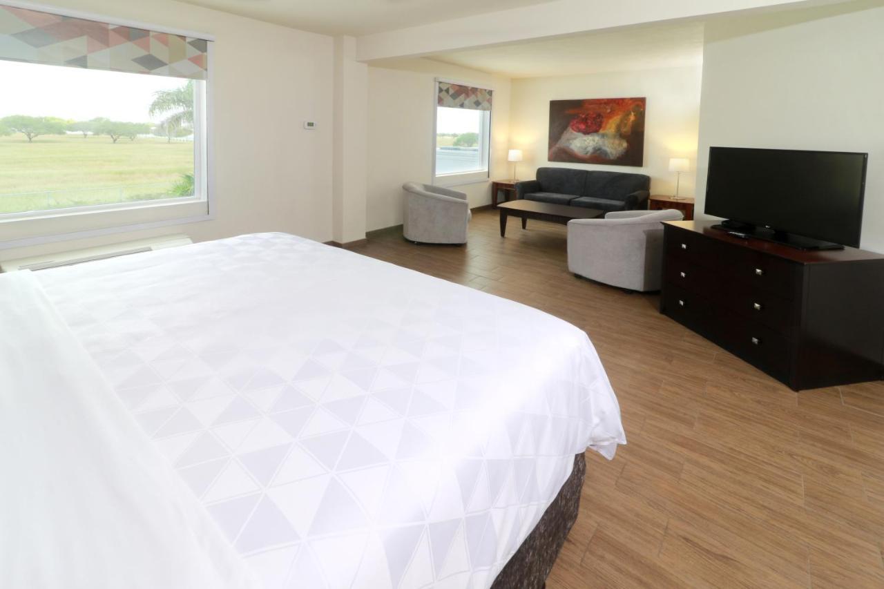 Holiday Inn Reynosa Industrial Poniente By Ihg Esterno foto