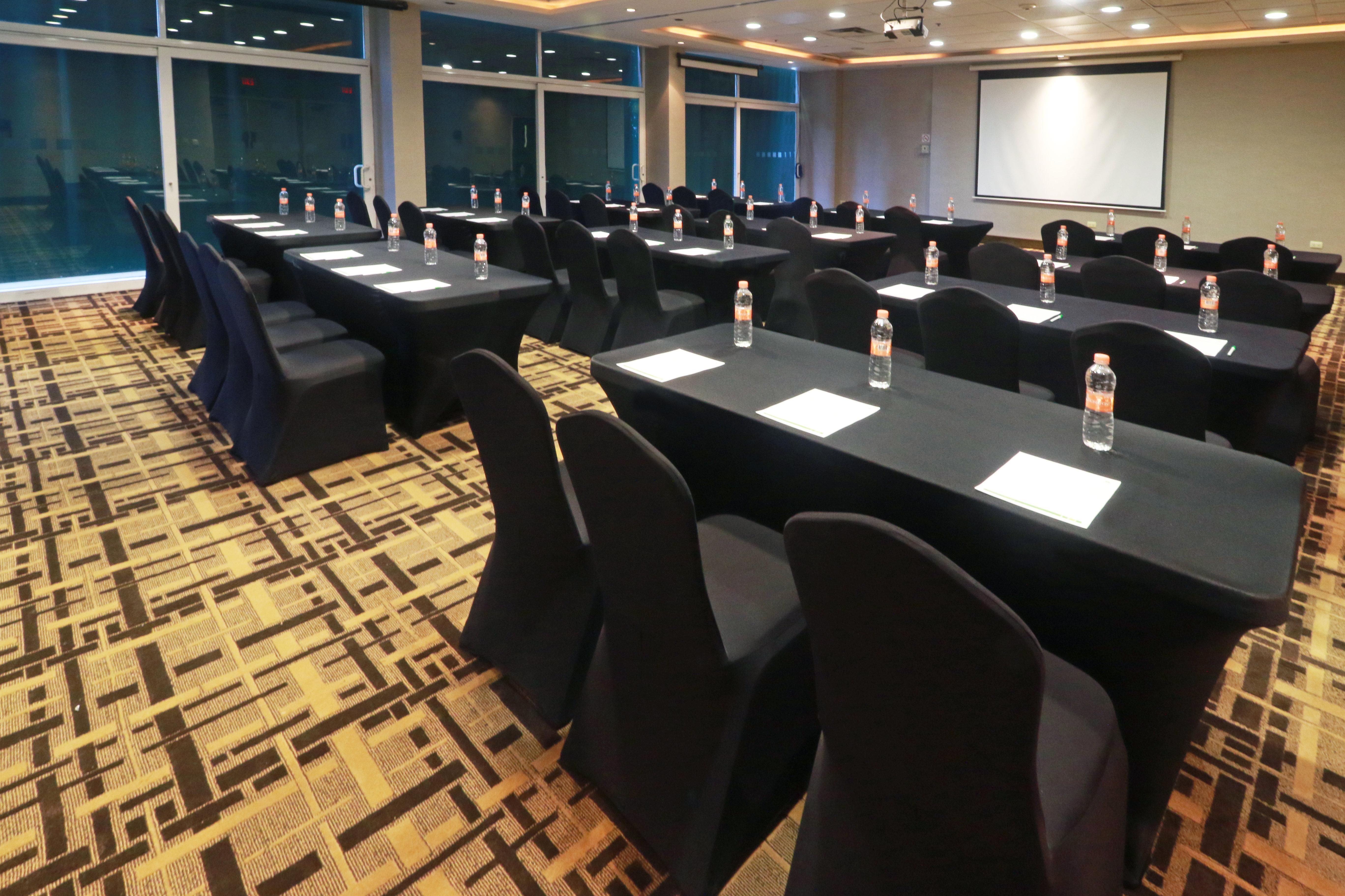 Holiday Inn Reynosa Industrial Poniente By Ihg Esterno foto